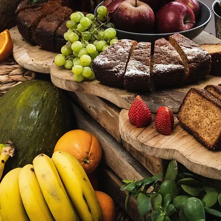 Buendia Nohotel 4* קורלחו