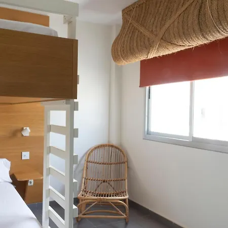 Buendia Nohotel 4* كوراليهو