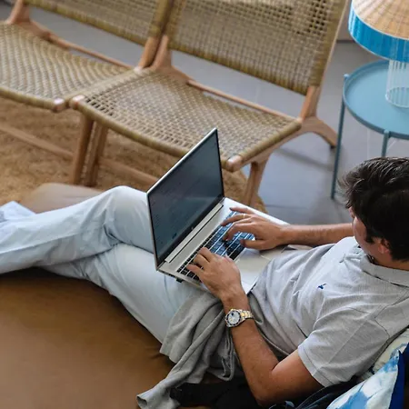 Buendia Nohotel كوراليهو