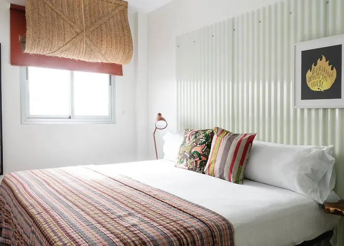 Buendia Nohotel 4* コラレホ