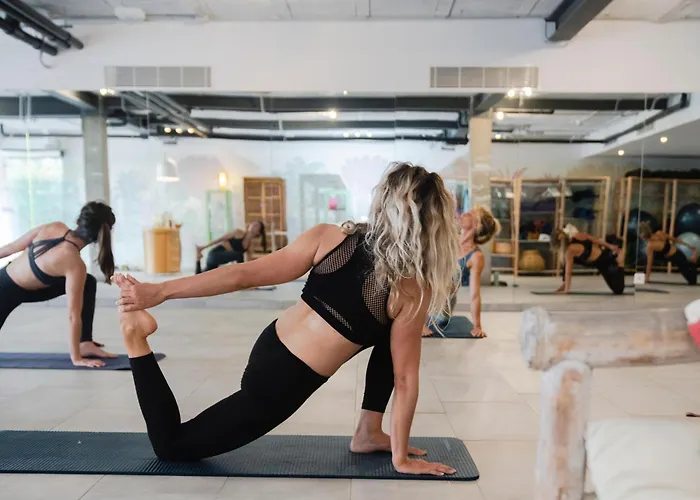 Buendia Nohotel 4* コラレホ