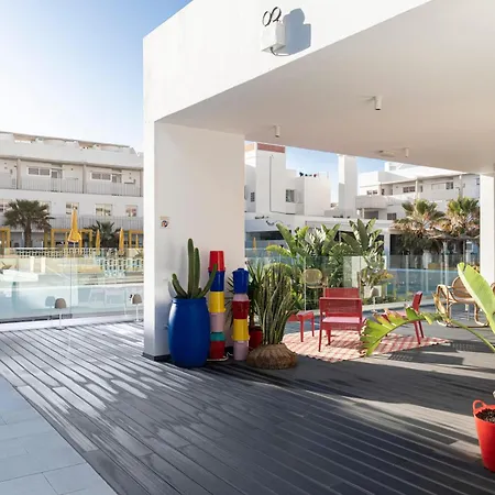 Buendia Nohotel 4*